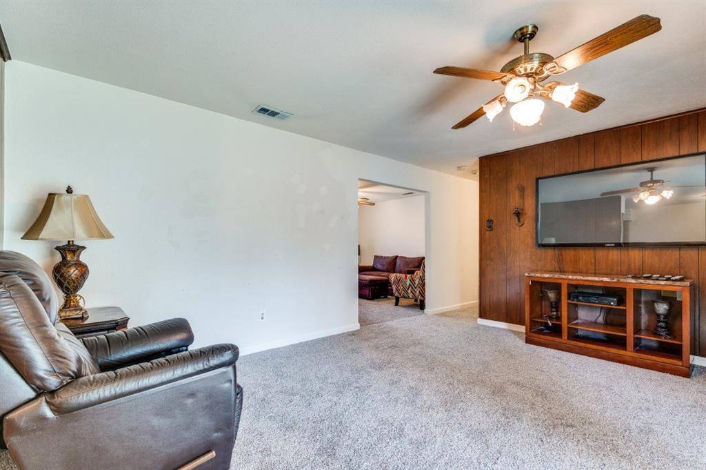 2413 Cheyenne Street, Irving, TX 75062