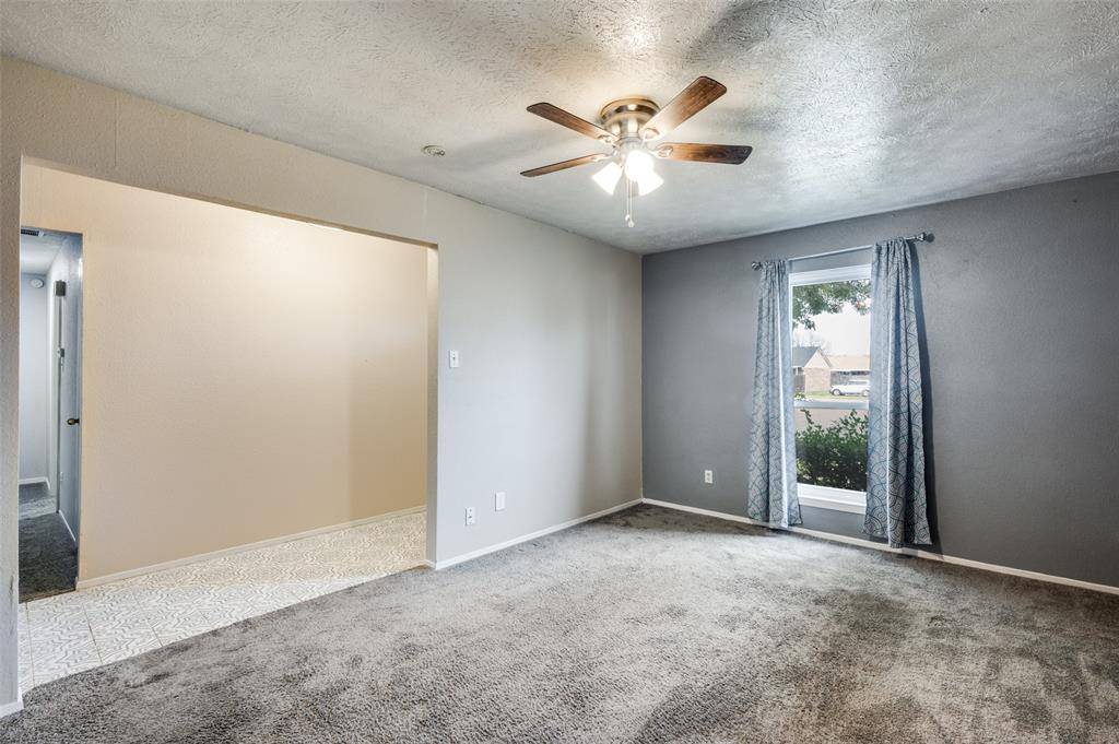 82 E Mountain Creek Drive E #19, Grand Prairie, TX 75052