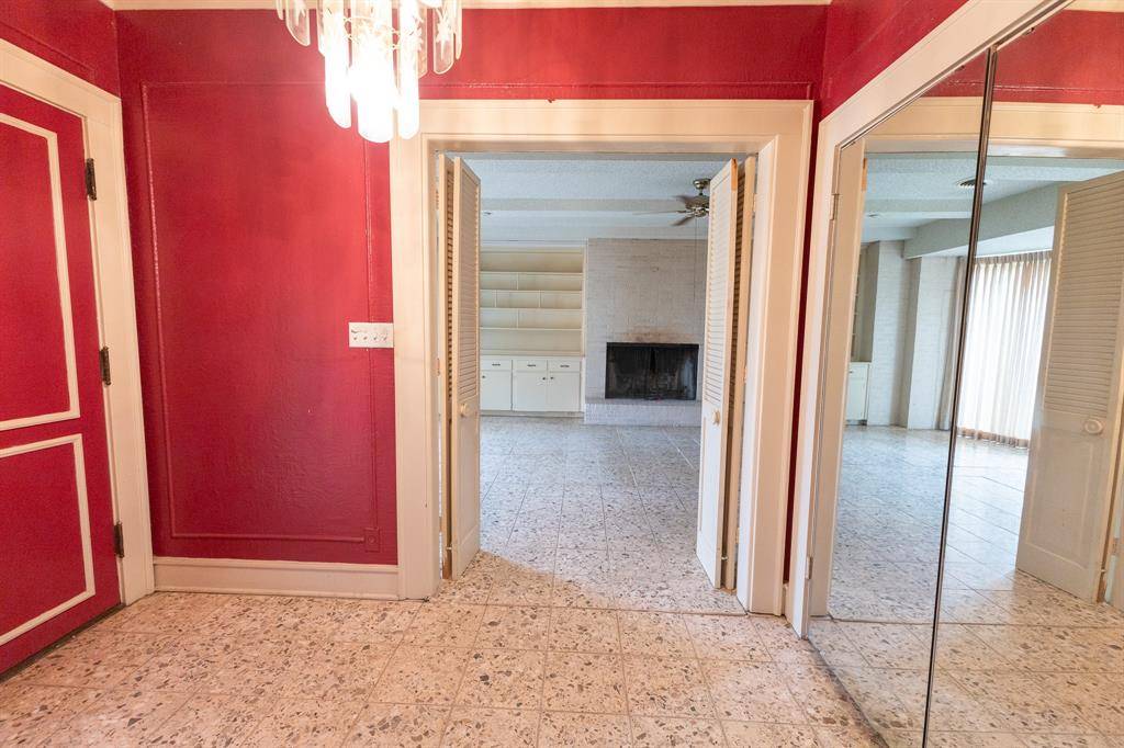 1001 W Walnut Street, Coleman, TX 76834