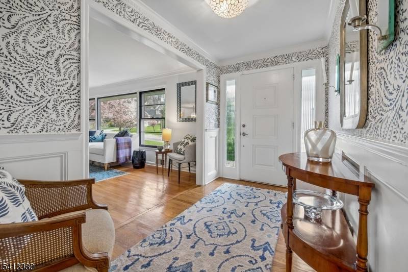 101 Essex Rd, Summit City, NJ 07901