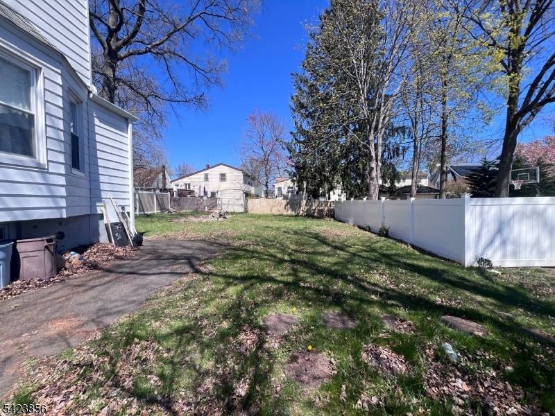 317 Dietz St, Roselle Boro, NJ 07203