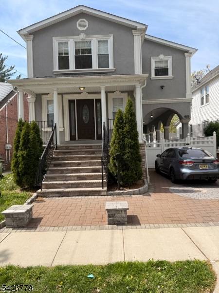 555 Hussa St, Linden City, NJ 07036