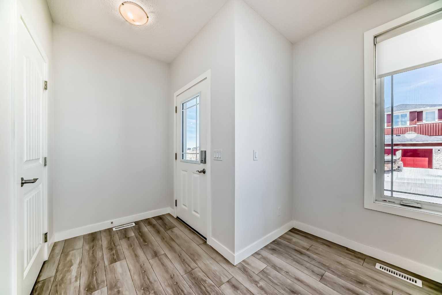 121 Ambleside Heath NW, Calgary, AB T3P1S4