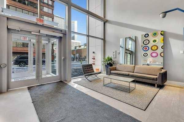 901 10 AVE SW #1801, Calgary, AB T2R 0B5