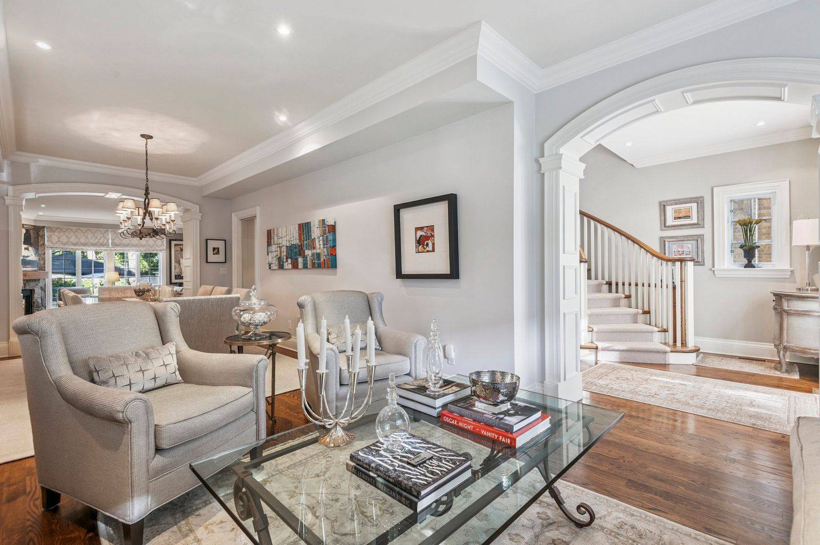45 Lascelles BLVD, Toronto C03, ON M5P 2C9