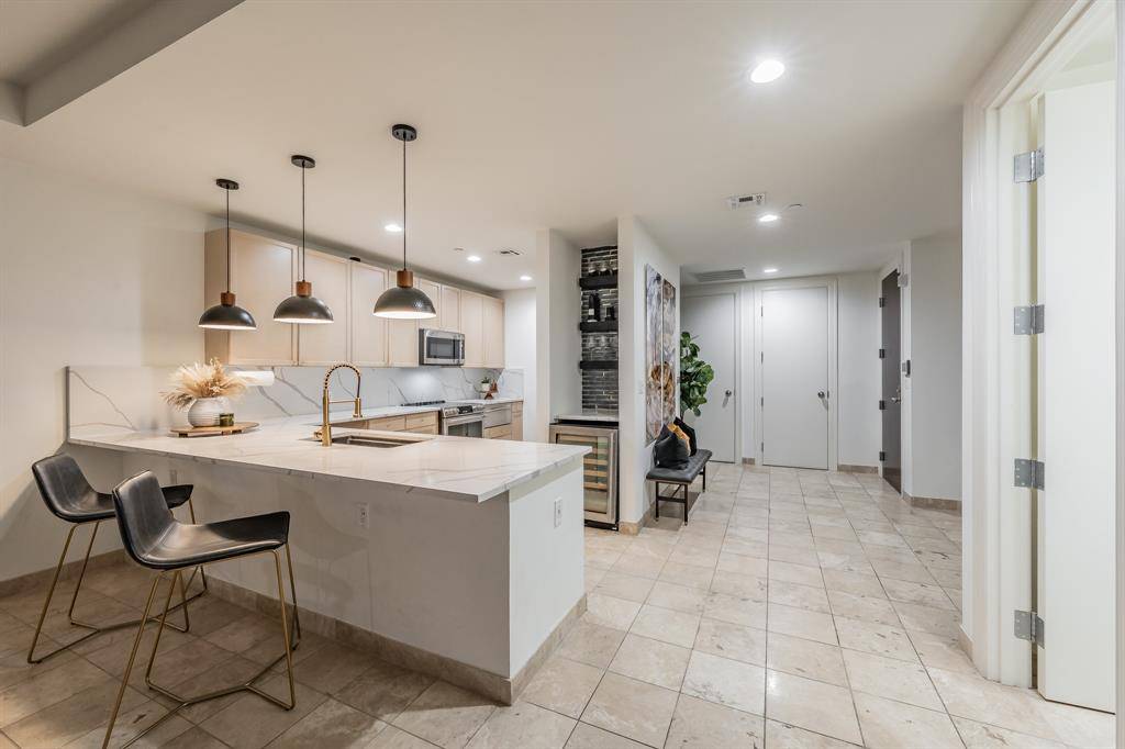 1505 Elm Street #404, Dallas, TX 75201