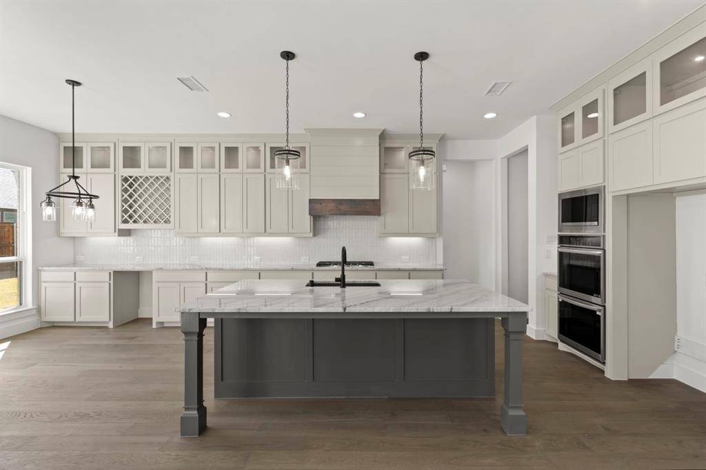 16322 W Old Westbury Lane, Frisco, TX 75033