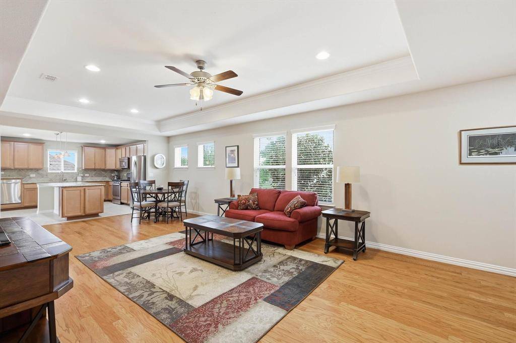 2112 Beachfront Drive, Frisco, TX 75036