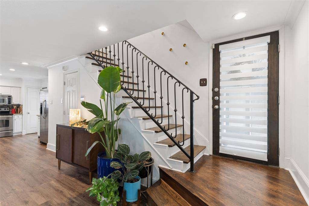 10109 Regal Park Lane #111, Dallas, TX 75230