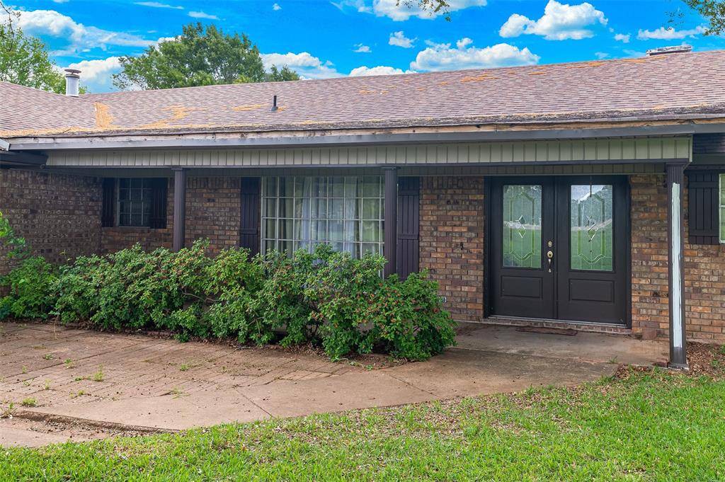 2564 Swan Lake Road, Bossier City, LA 71111