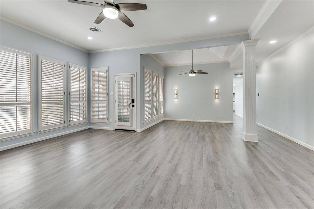 1206 St James Place, Arlington, TX 76011