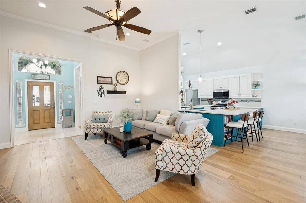 6929 Levelland Road, Dallas, TX 75252