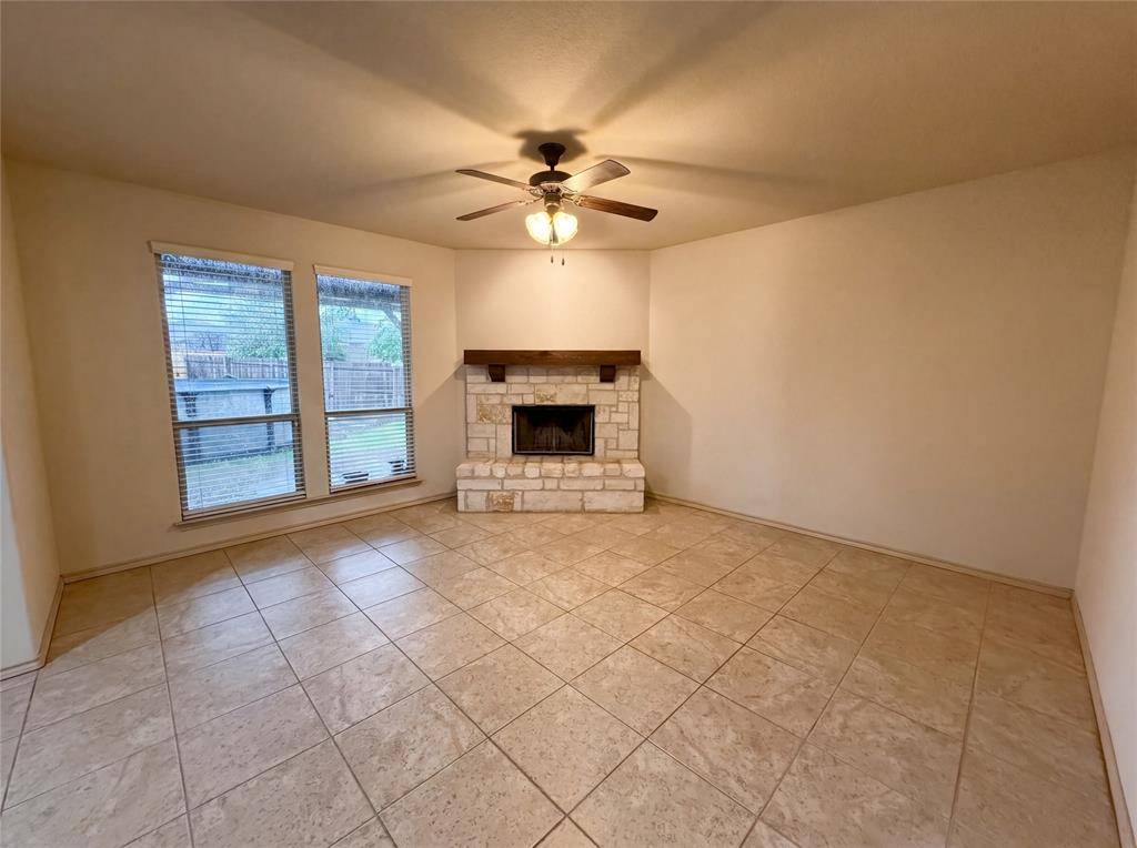 1217 Ashley Drive, Weatherford, TX 76087