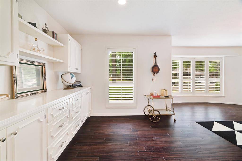 2745 Simpson Street, Paris, TX 75460