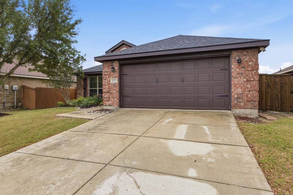 4003 Gabi Avenue, Heartland, TX 75126