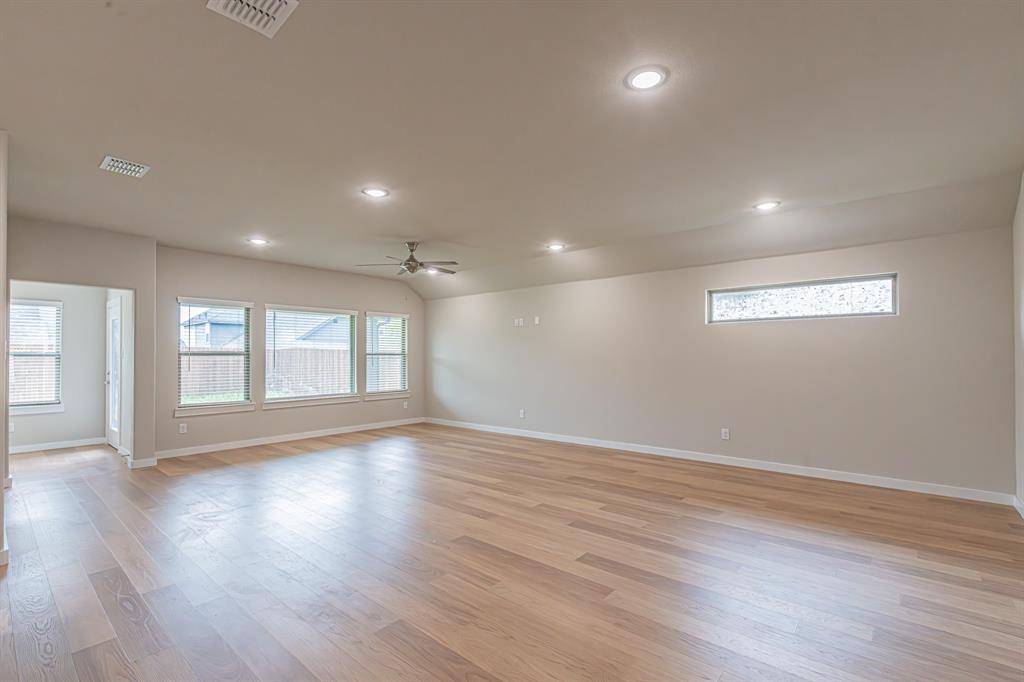 257 Hope Orchards Drive, Lavon, TX 75166