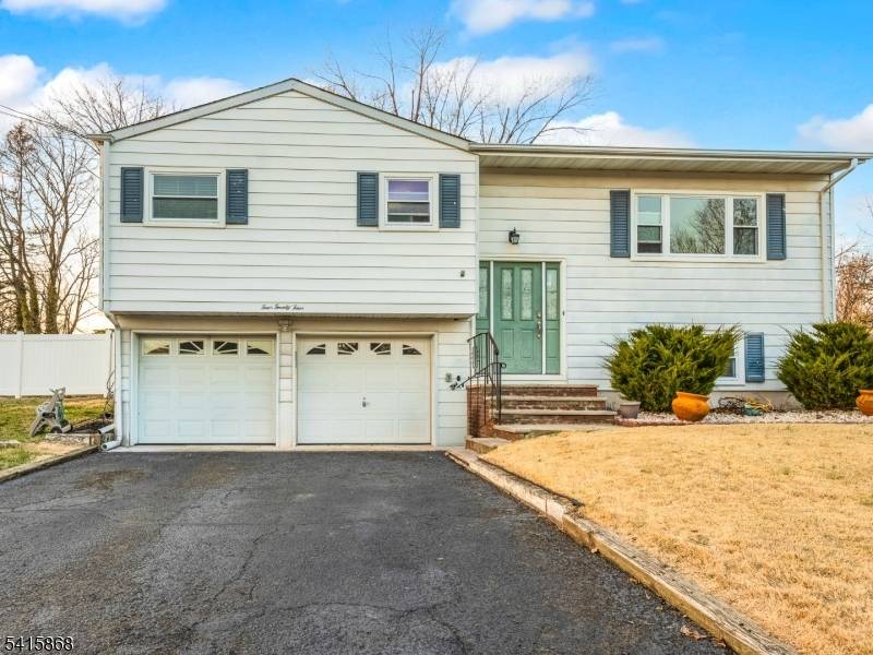 424 Rivercrest Dr, Piscataway Twp., NJ 08854