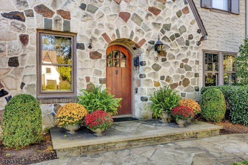 13 Ferncliff Ter, Glen Ridge Boro Twp., NJ 07028