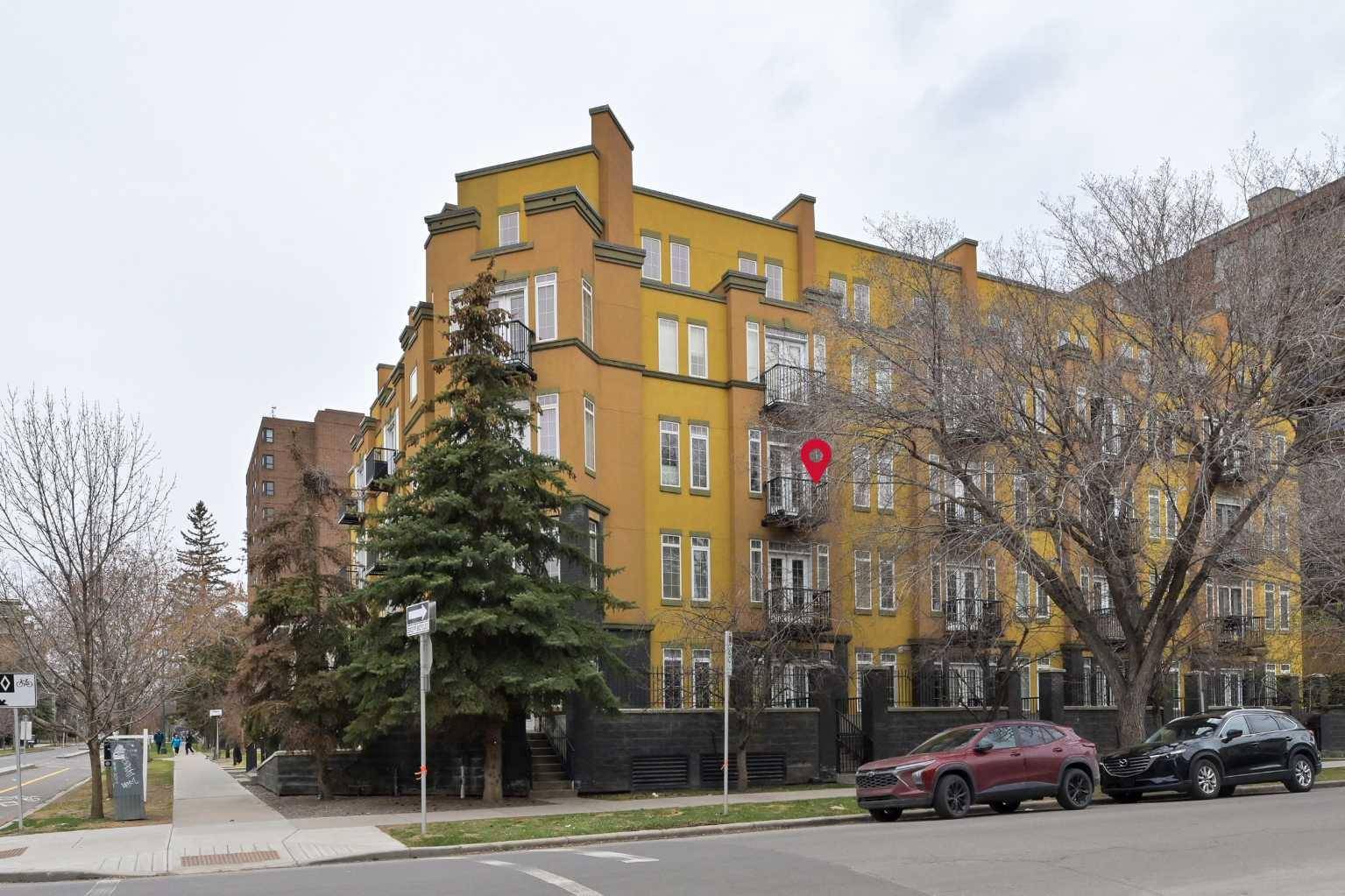 1000 15 AVE SW #305, Calgary, AB T2R 0S6