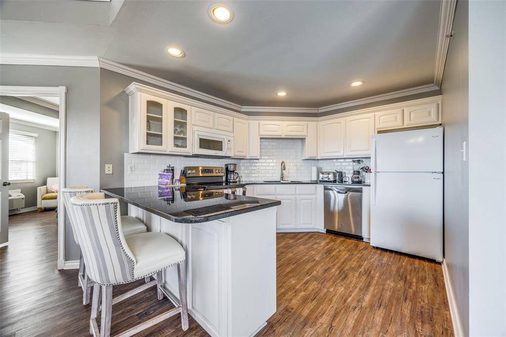 290 Tanglewood Circle #5437/38, Pottsboro, TX 75076