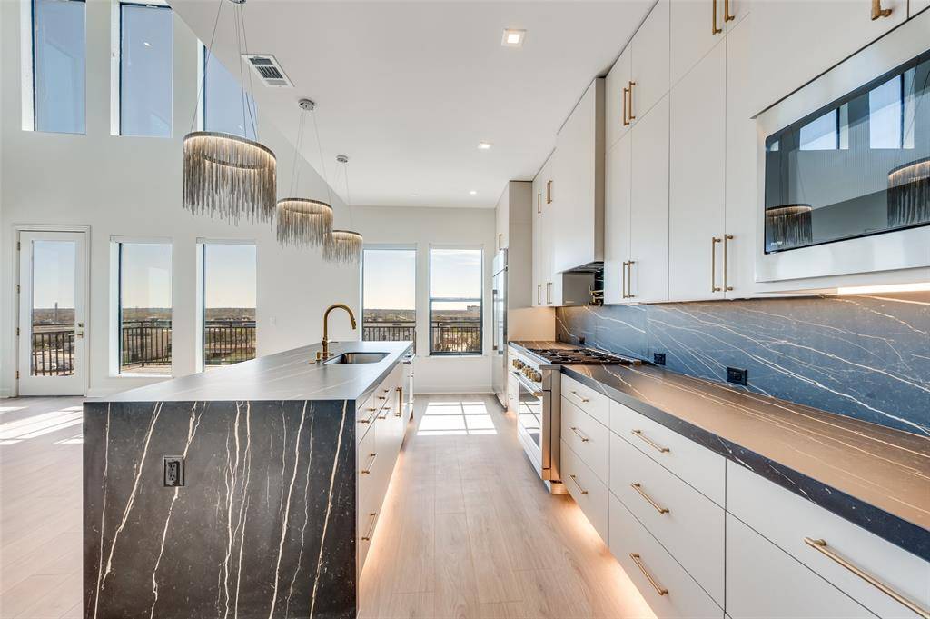 1900 S Ervay Street #602, Dallas, TX 75215