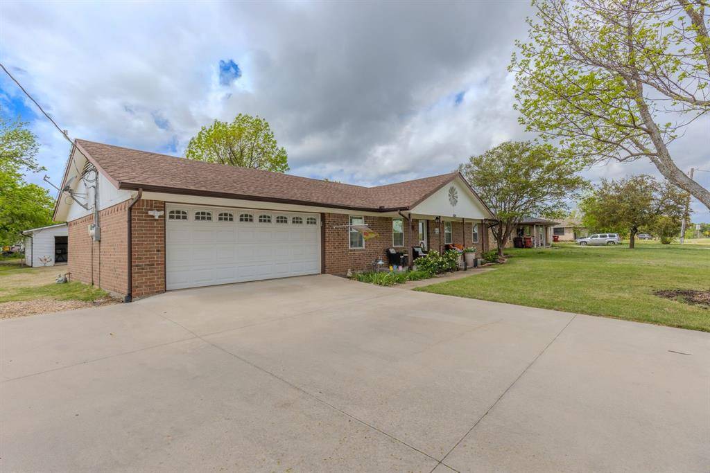 604 E Fm 272, Celeste, TX 75423