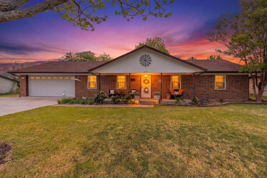 604 E Fm 272, Celeste, TX 75423