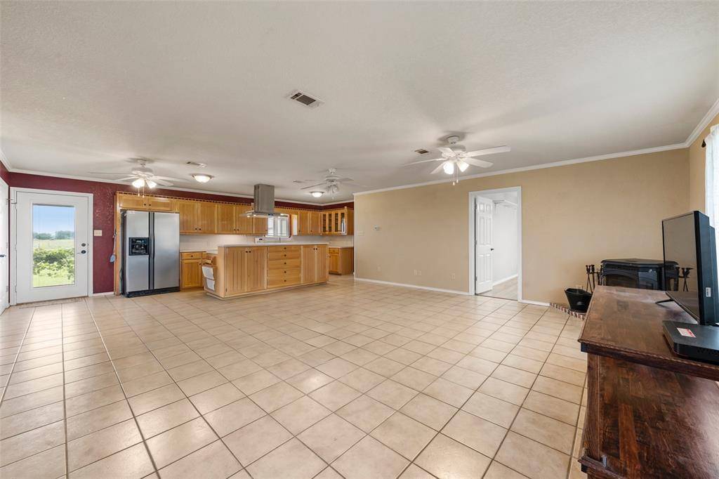 216 Monument Trail, Lorena, TX 76655