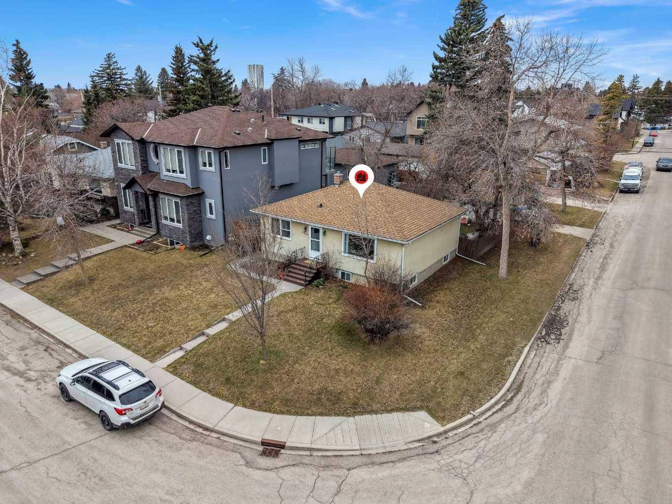 2531 17a ST NW, Calgary, AB T2M 3S7