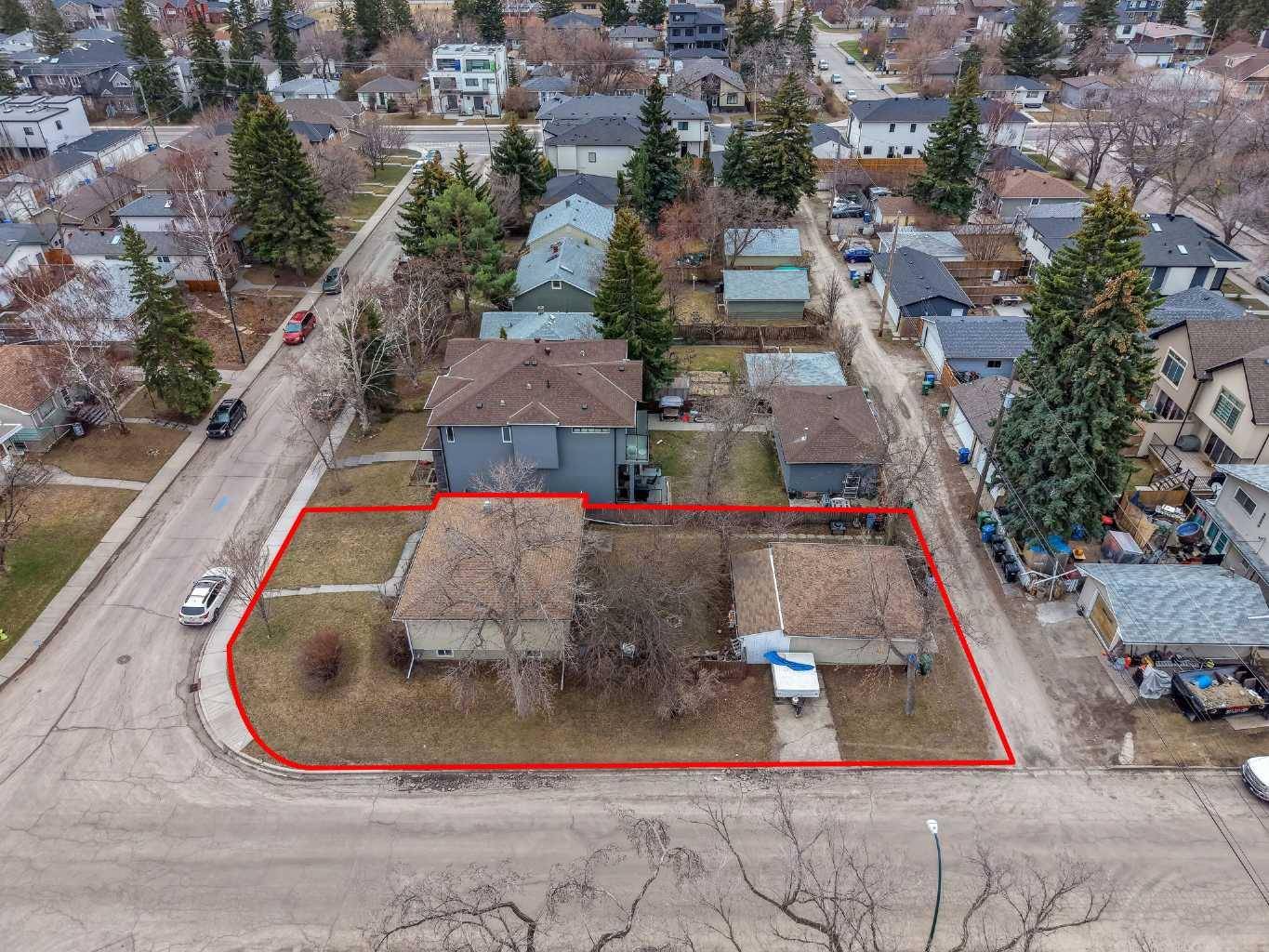 2531 17a ST NW, Calgary, AB T2M 3S7