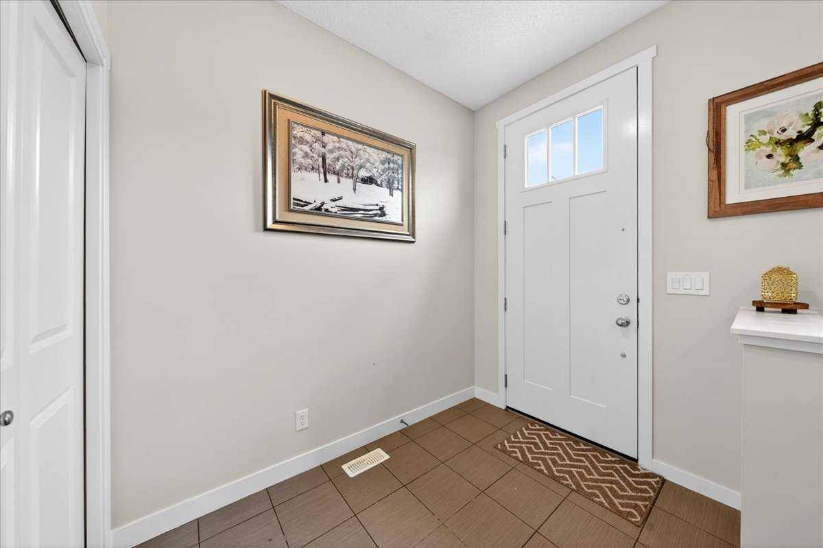 1325 Walden DR SE, Calgary, AB T2X 2H6