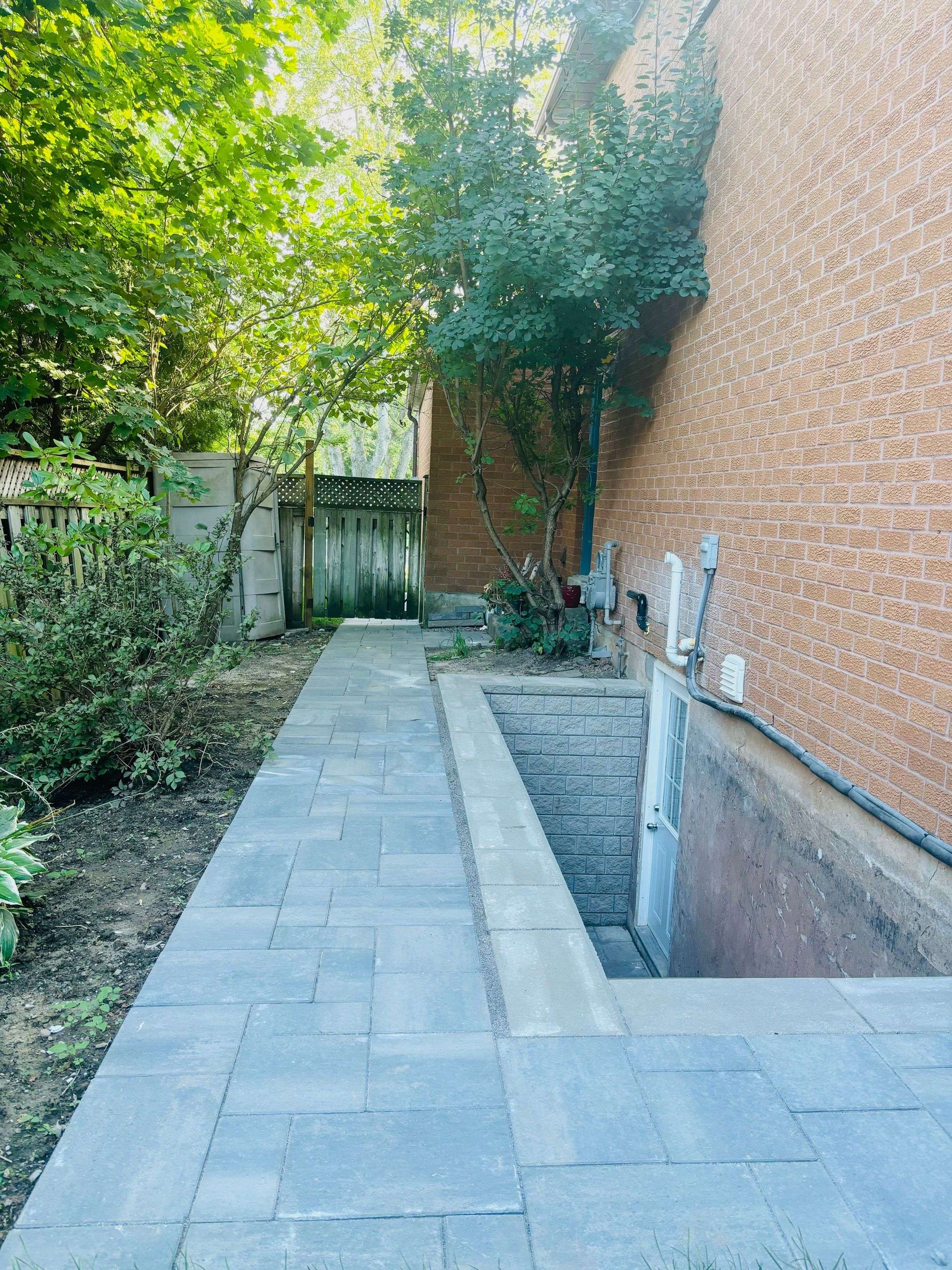 1397 Heritage WAY #Lower Level, Oakville, ON L6M 3C2