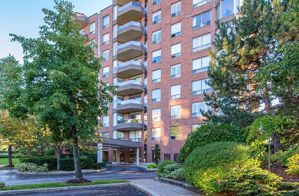 1901 Pilgrims WAY #706, Oakville, ON L6M 2W9