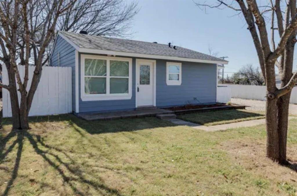 4330 Pensacola Court, Dallas, TX 75211