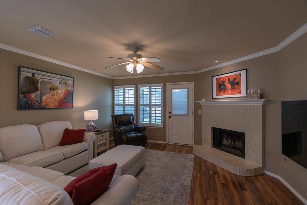 2317 Overlook Lane, Denton, TX 76207