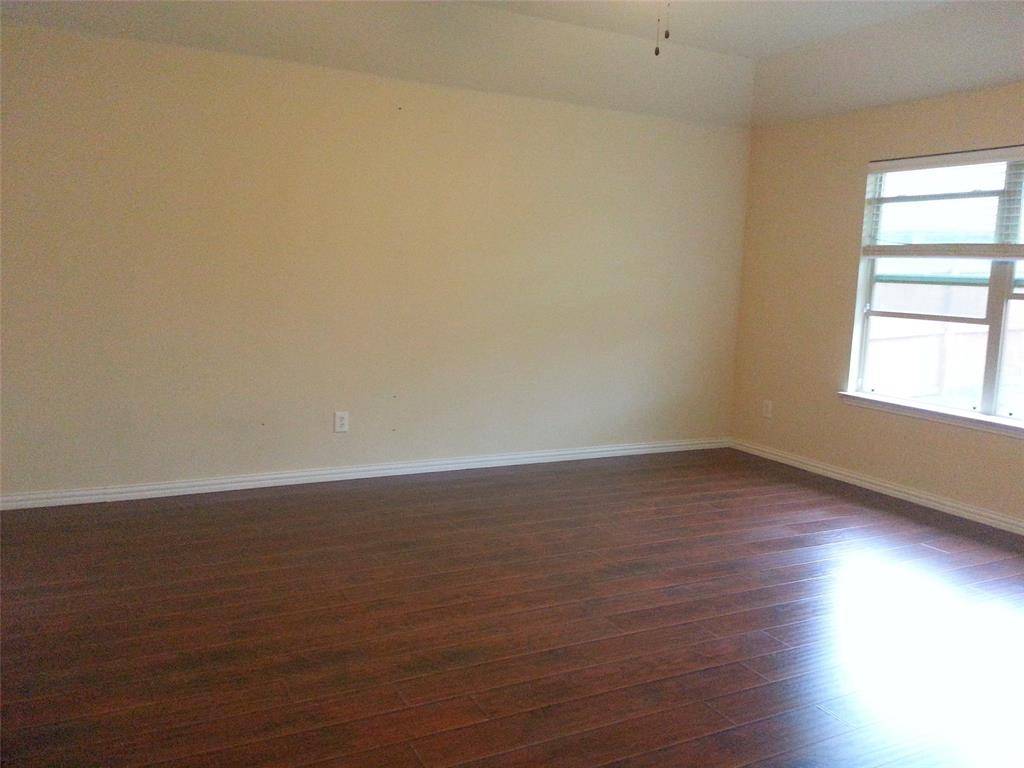 2209 Sun Creek Drive, Little Elm, TX 75068