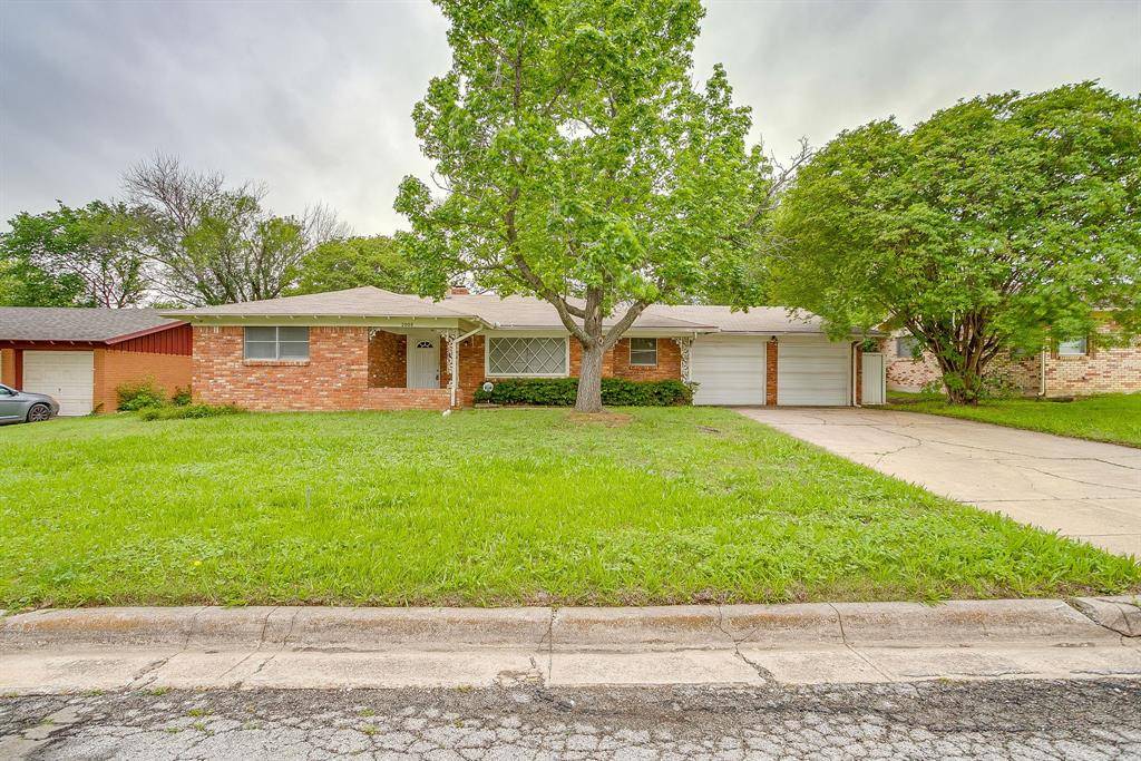 2008 Terbet Lane, Fort Worth, TX 76112