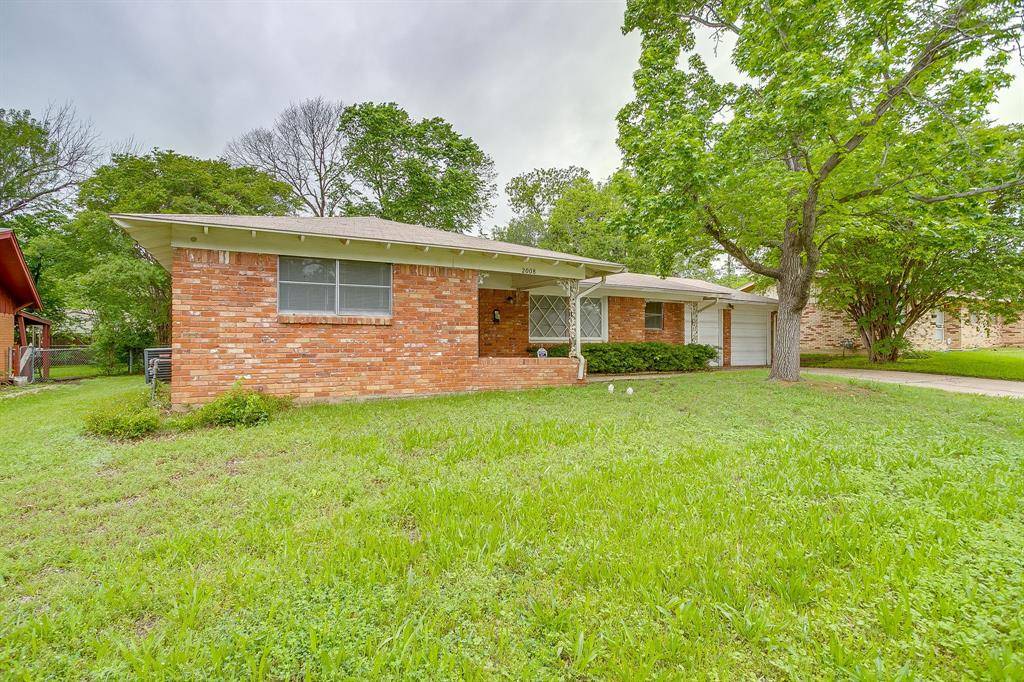 2008 Terbet Lane, Fort Worth, TX 76112