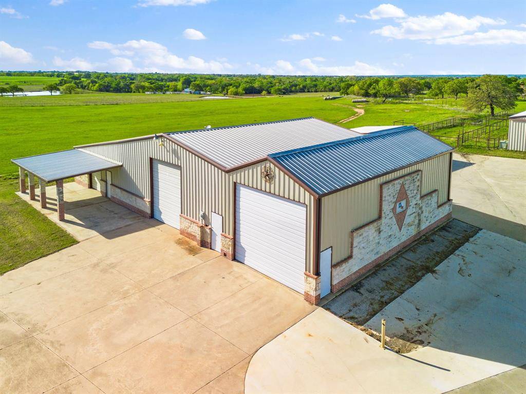 266 County Road 4577, Boyd, TX 76023