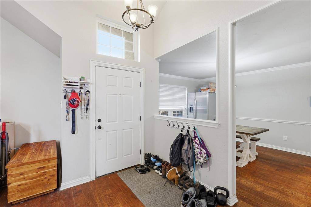 7029 Bernadine Drive, Watauga, TX 76148