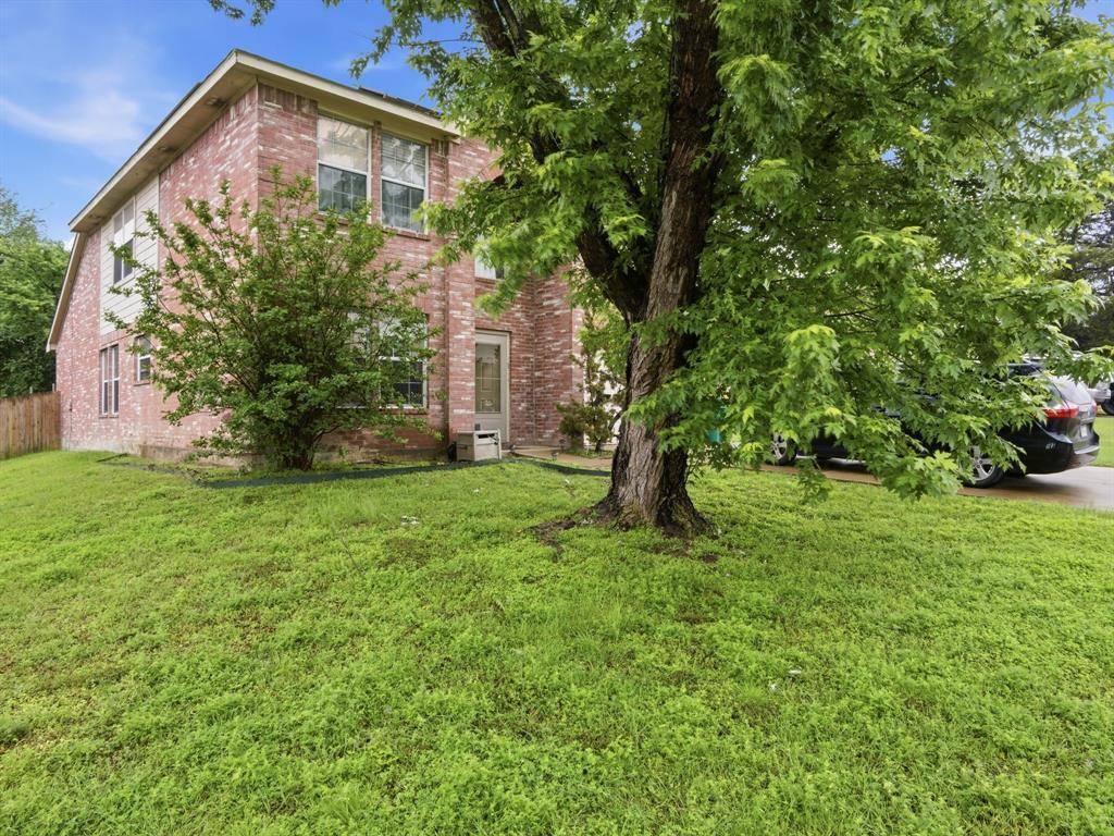 1089 Cove Hollow Drive, Cedar Hill, TX 75104
