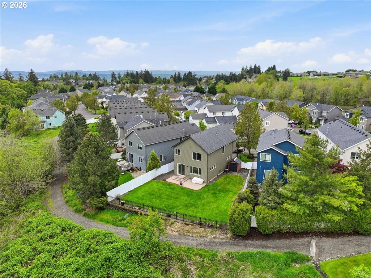 3910 NW OAKRIDGE LN, Camas, WA 98607