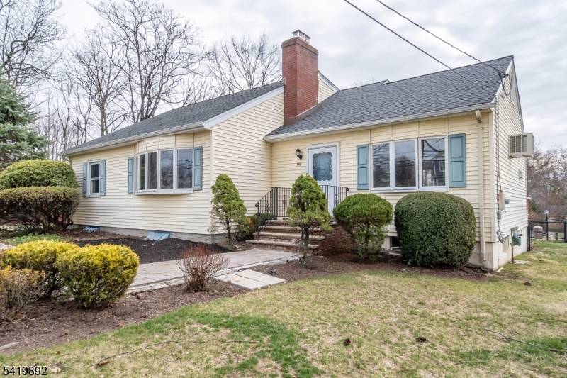 119 Reynolds Ave, Parsippany-troy Hills Twp., NJ 07054