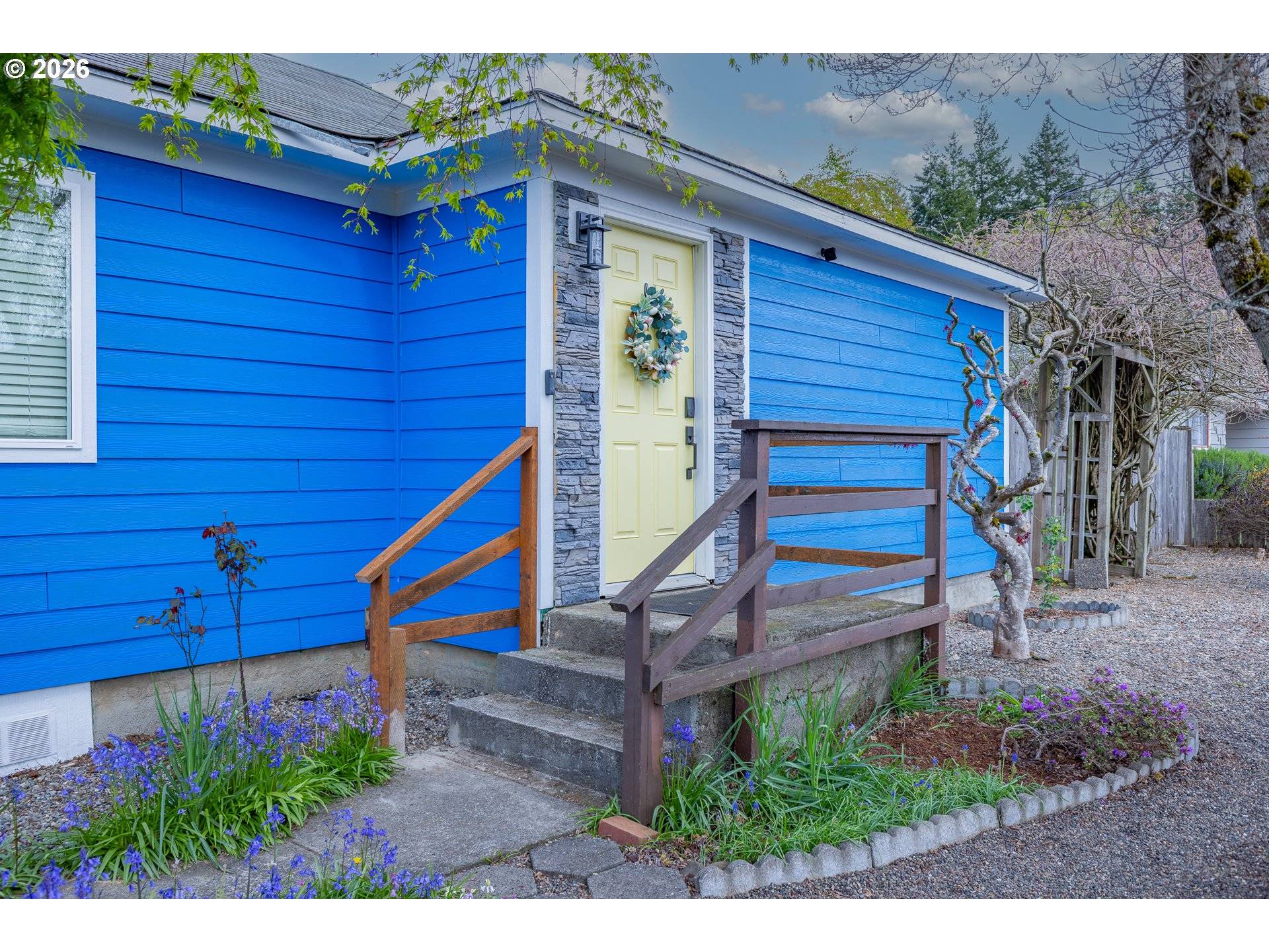 1070 W 11TH ST, Coquille, OR 97423