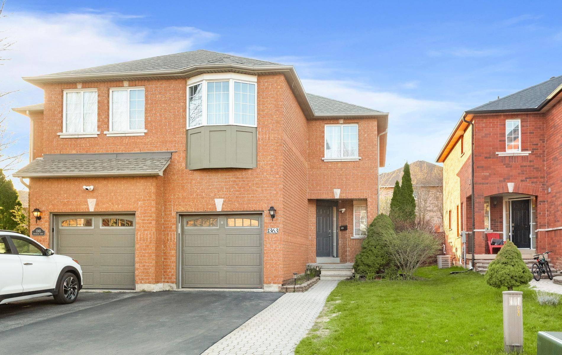 1363 Brookstar DR, Oakville, ON L6M 3W1