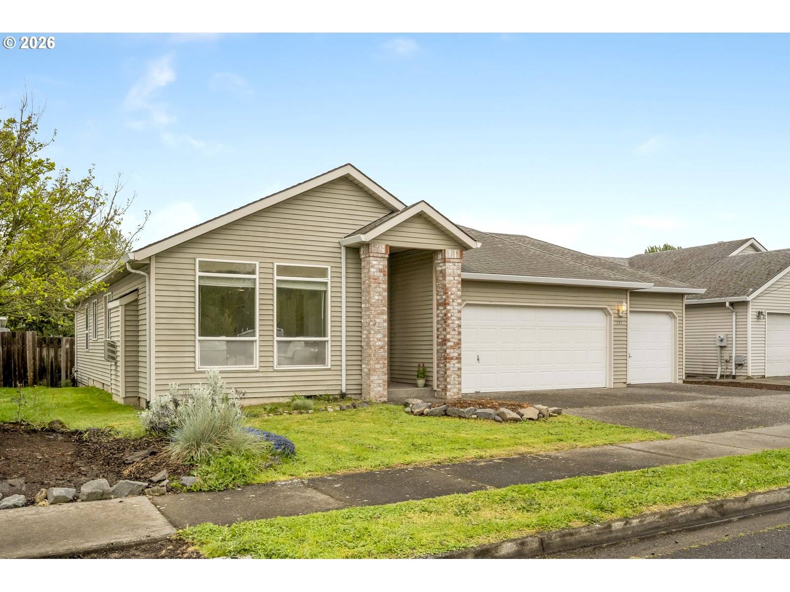 1747 NE GERTZ RD, Portland, OR 97211