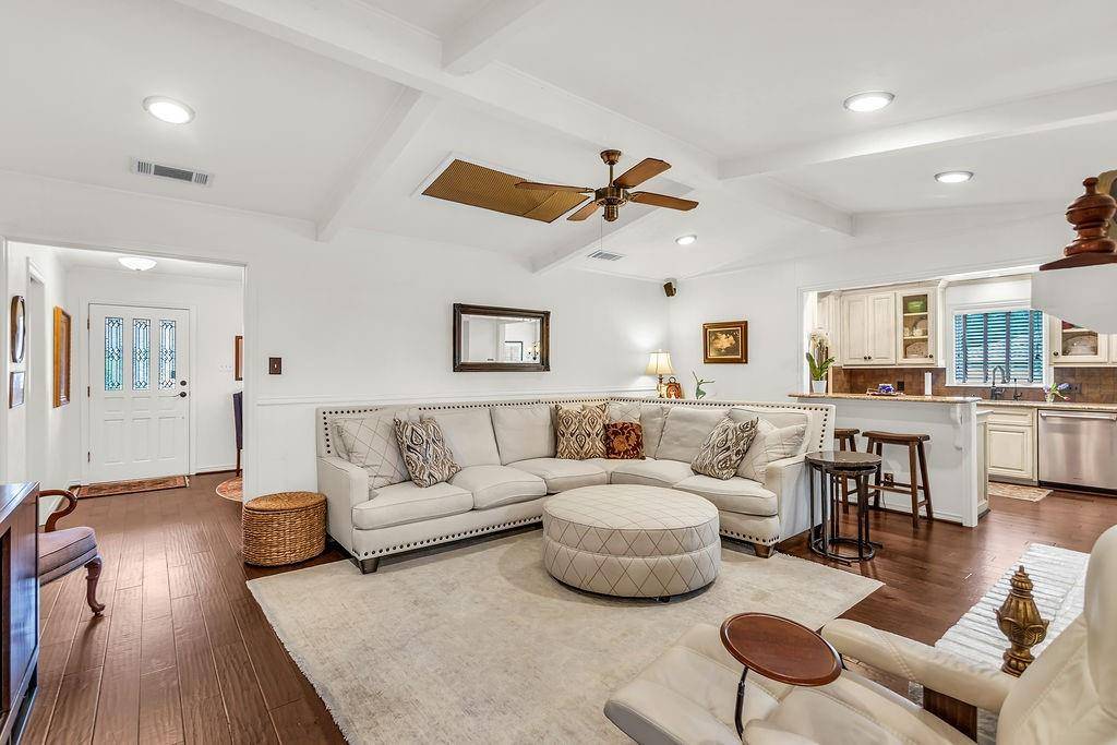 7760 La Cosa Drive, Dallas, TX 75248