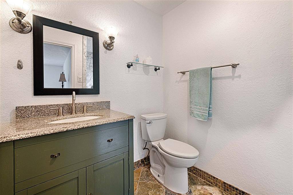 5808 Sandhurst Lane #B, Dallas, TX 75206