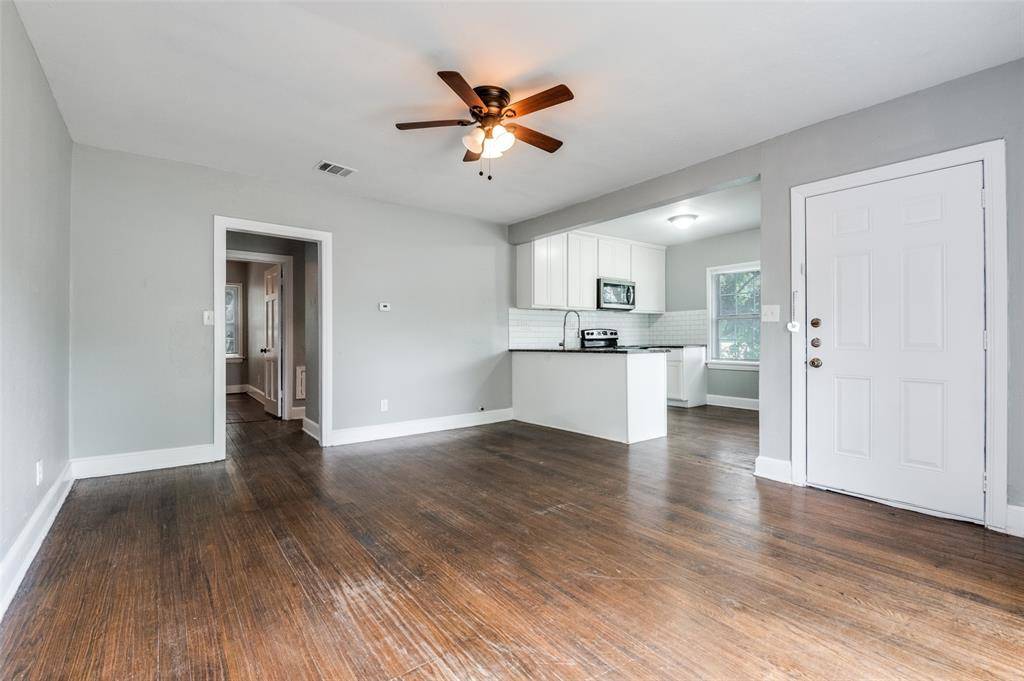 2307 Idaho Avenue, Dallas, TX 75216