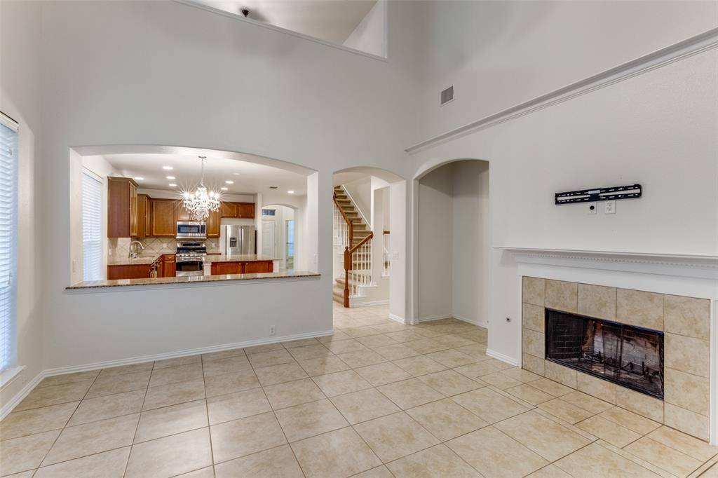 592 Burning Oak Drive, Frisco, TX 75036